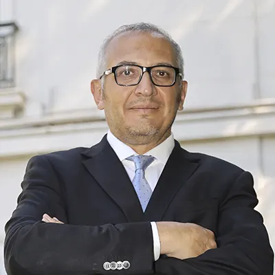 Rector Patricio Manque